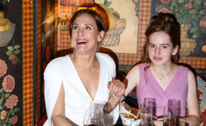 Who Is Mae Akins Roth, Laurie Metcalf’s Daughter? |NY Tribune